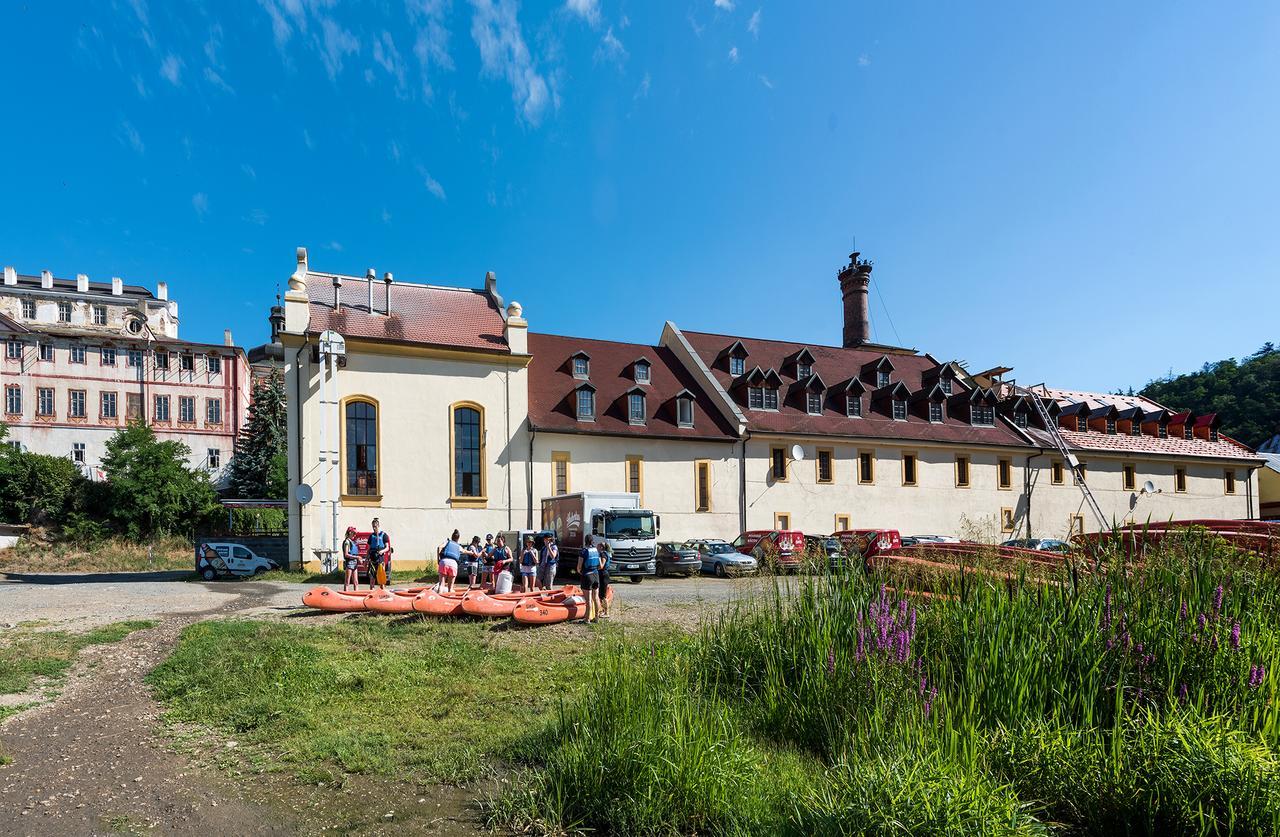 Hotel Pivovar Kacov Exterior photo
