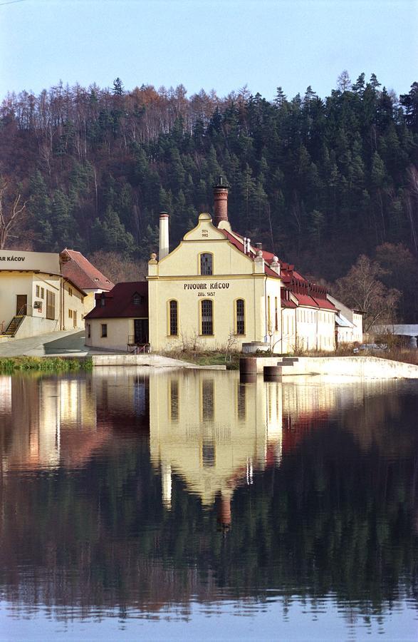Hotel Pivovar Kacov Exterior photo